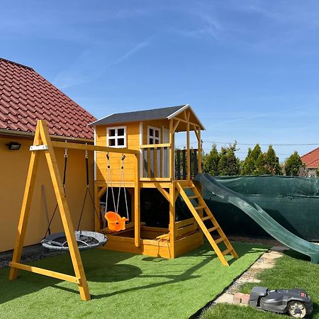 Betli Panzio Hotel Zalaegerszeg Bagian luar foto