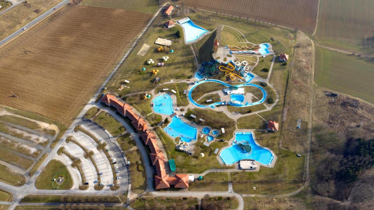 Betli Panzio Hotel Zalaegerszeg Bagian luar foto