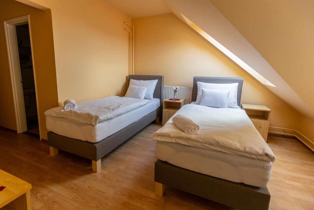 Betli Panzio Hotel Zalaegerszeg Bagian luar foto