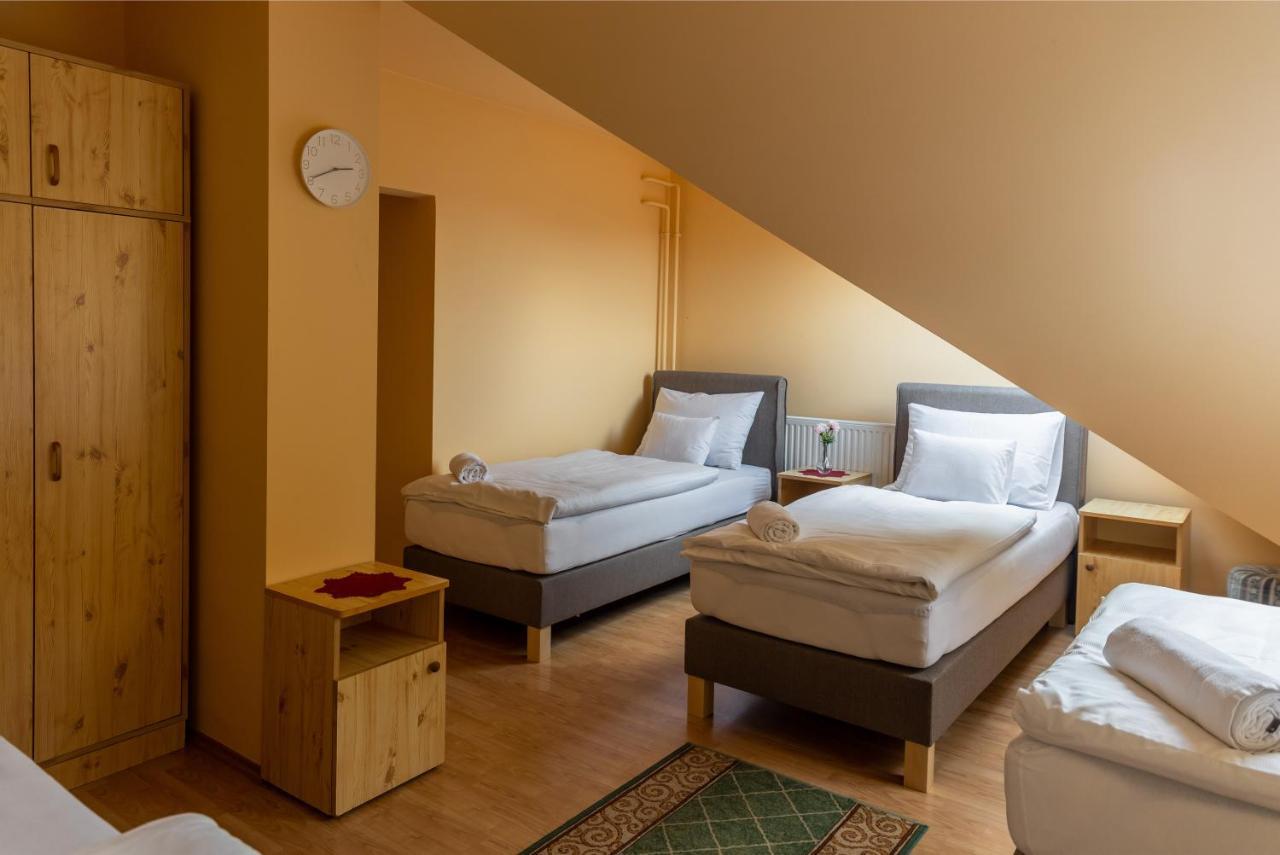 Betli Panzio Hotel Zalaegerszeg Bagian luar foto
