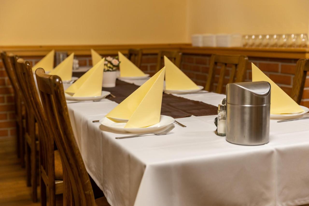 Betli Panzio Hotel Zalaegerszeg Bagian luar foto